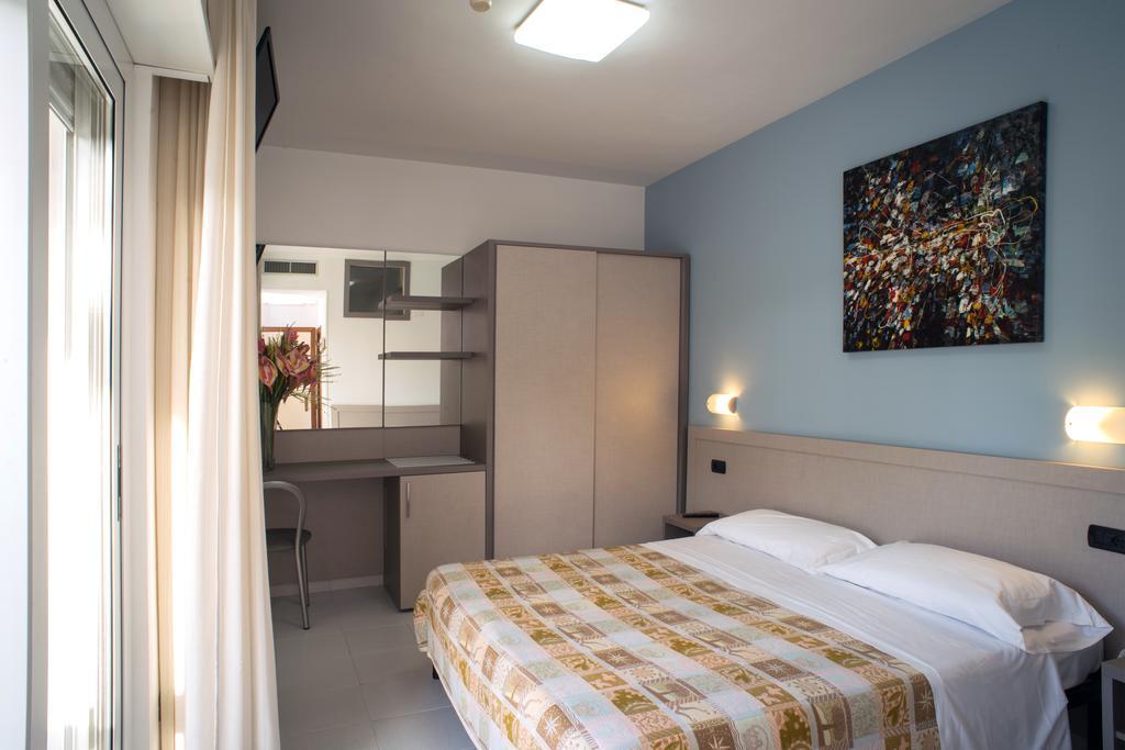 Hotel Clipper ジュリアノーヴァ エクステリア 写真